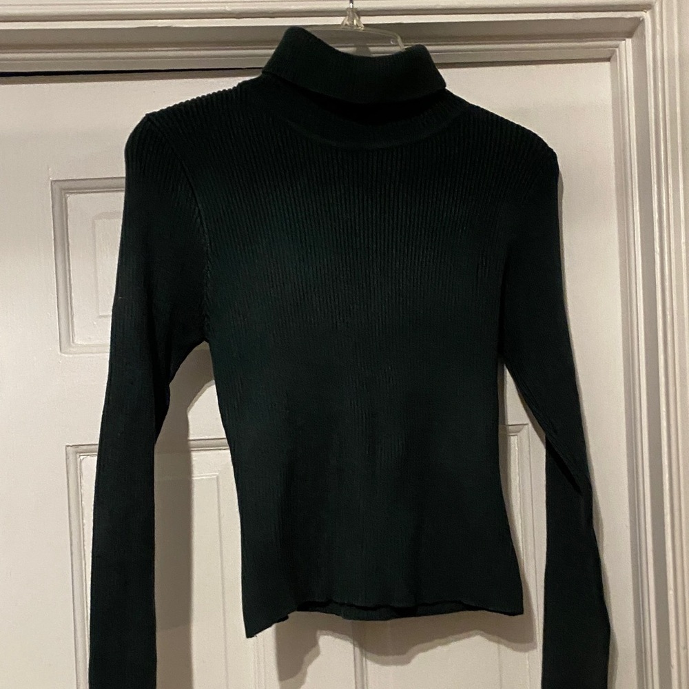 Jon & Anna Contemporary Ribbed Knit Top - Picture 3 of 3